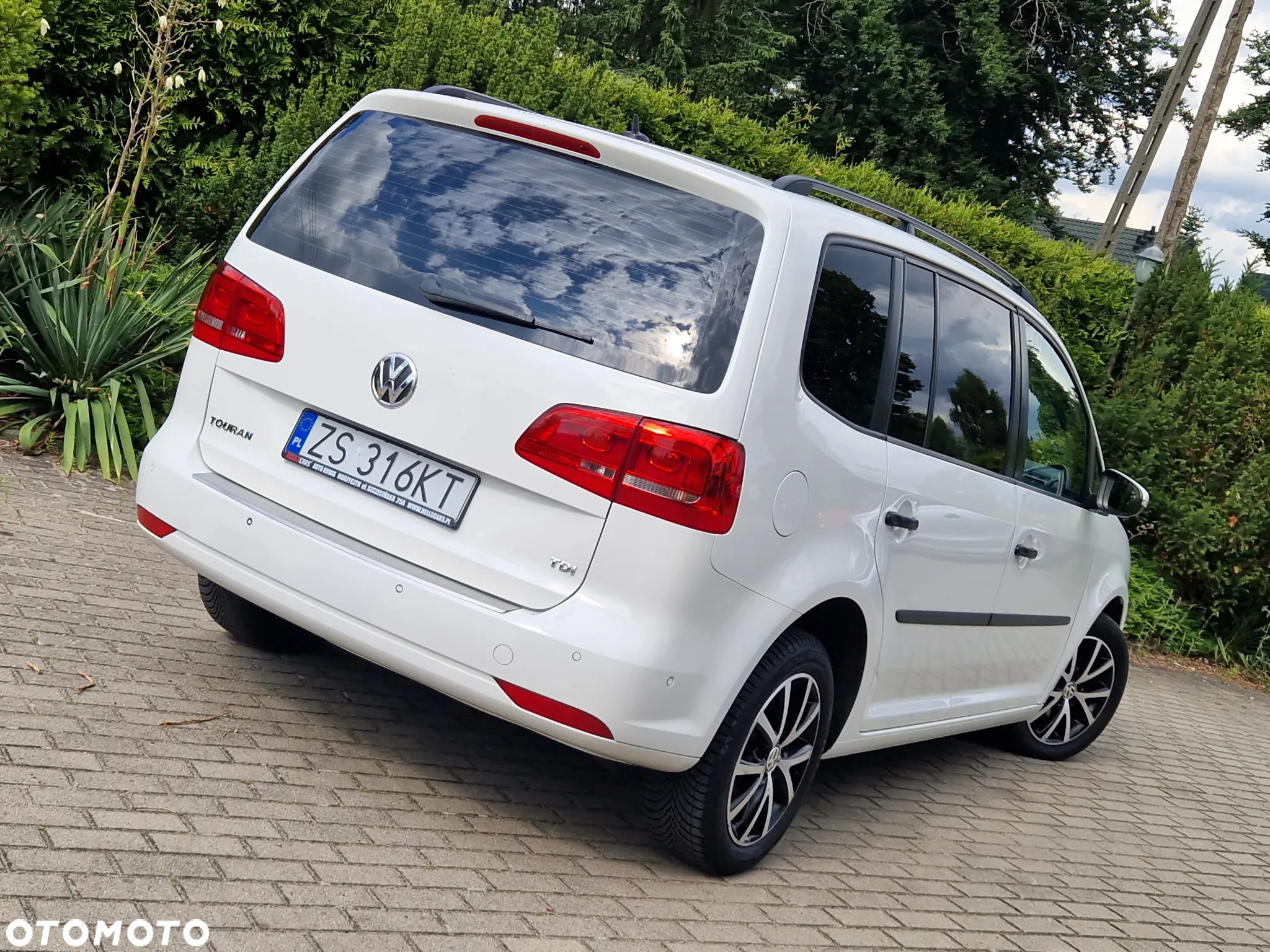 Volkswagen Touran 1.6 TDI DPF Comfortline - 3
