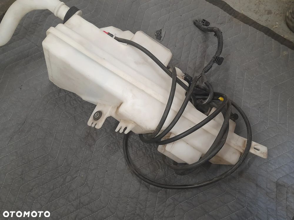 Zbiornik spryskiwacza 31457223 pompka Volvo XC90 II 2017r - 3