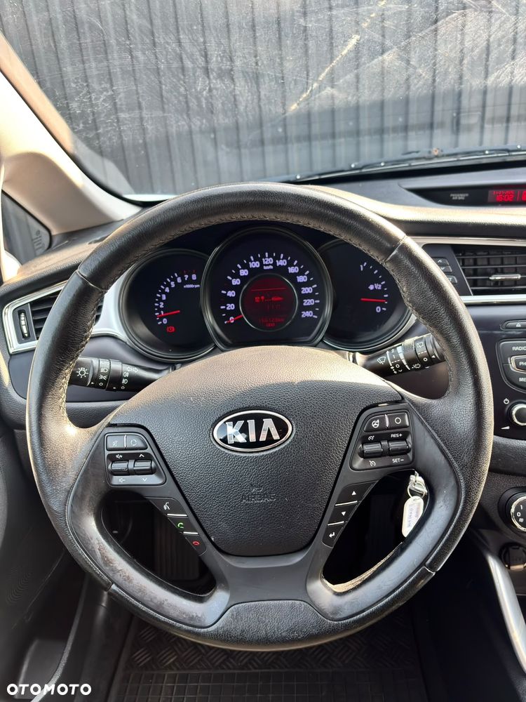 Kia Ceed 1.4 CVVT ISG Dream Team Edition - 15