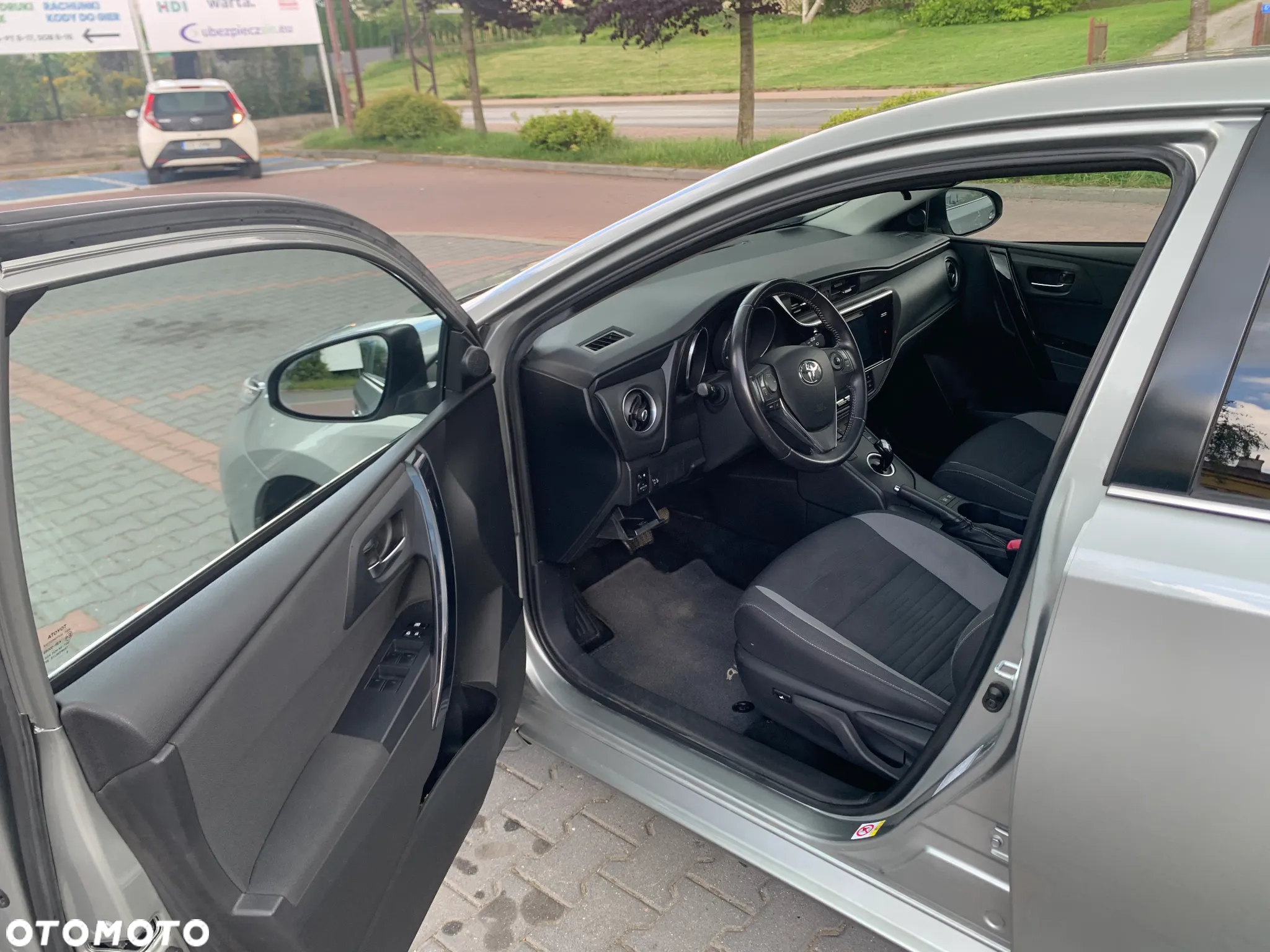 Toyota Auris Hybrid 135 Active - 10