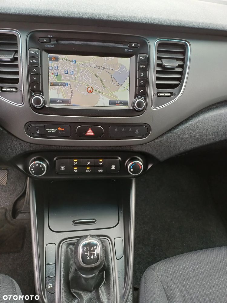 Kia Carens 1.7 CRDi 115 Dream Team Edition - 19