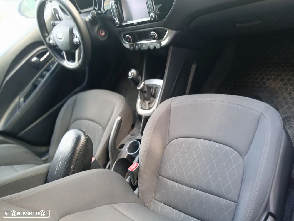 Kia Rio 1.4 CRDi TX Prime - 12