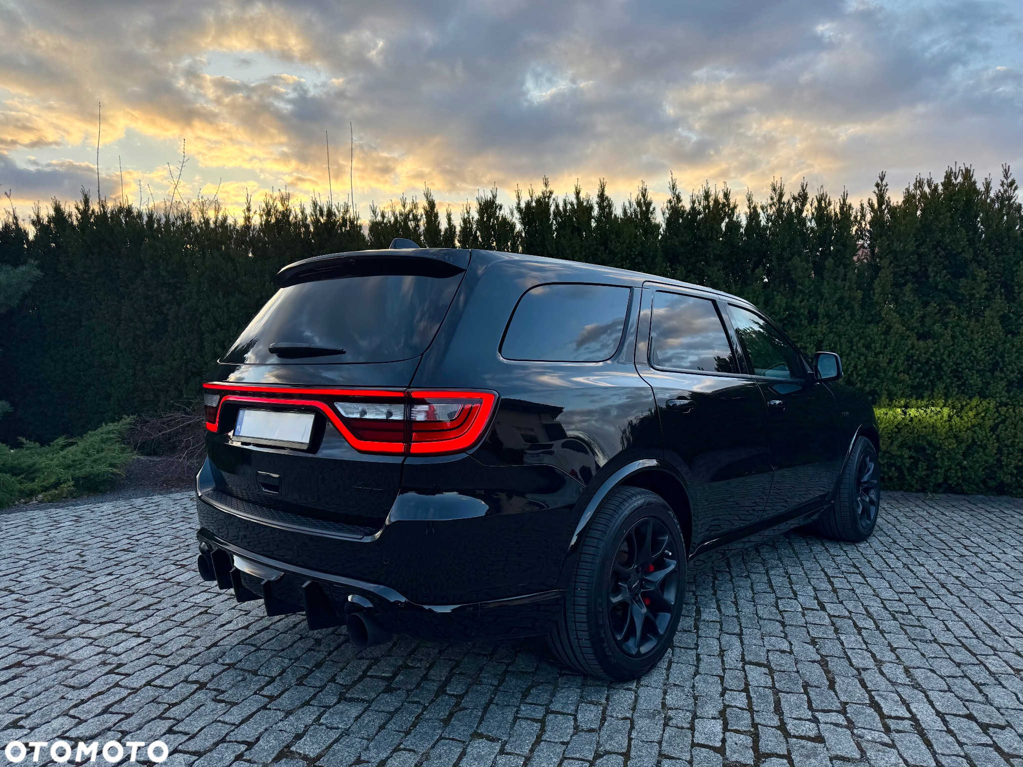 Dodge Durango 6.4 SRT - 8