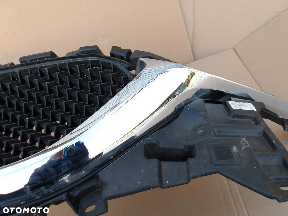 ATRAPA GRILL MAZDA CX5 II KB8B-50712 - 5