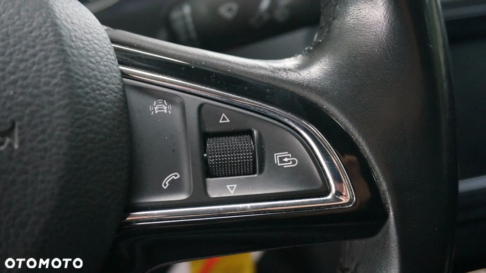 Skoda RAPID 1.0 TSI Style - 7