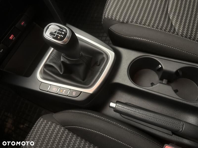 Kia Ceed 1.5 T-GDI M - 17