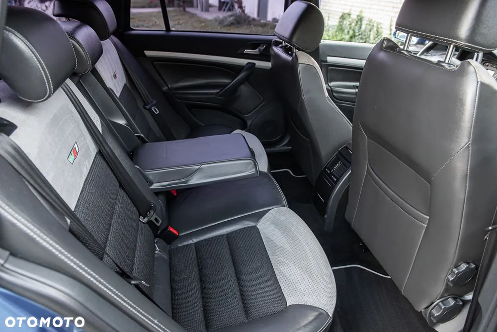 Skoda Octavia 2.0 TFSI RS - 27