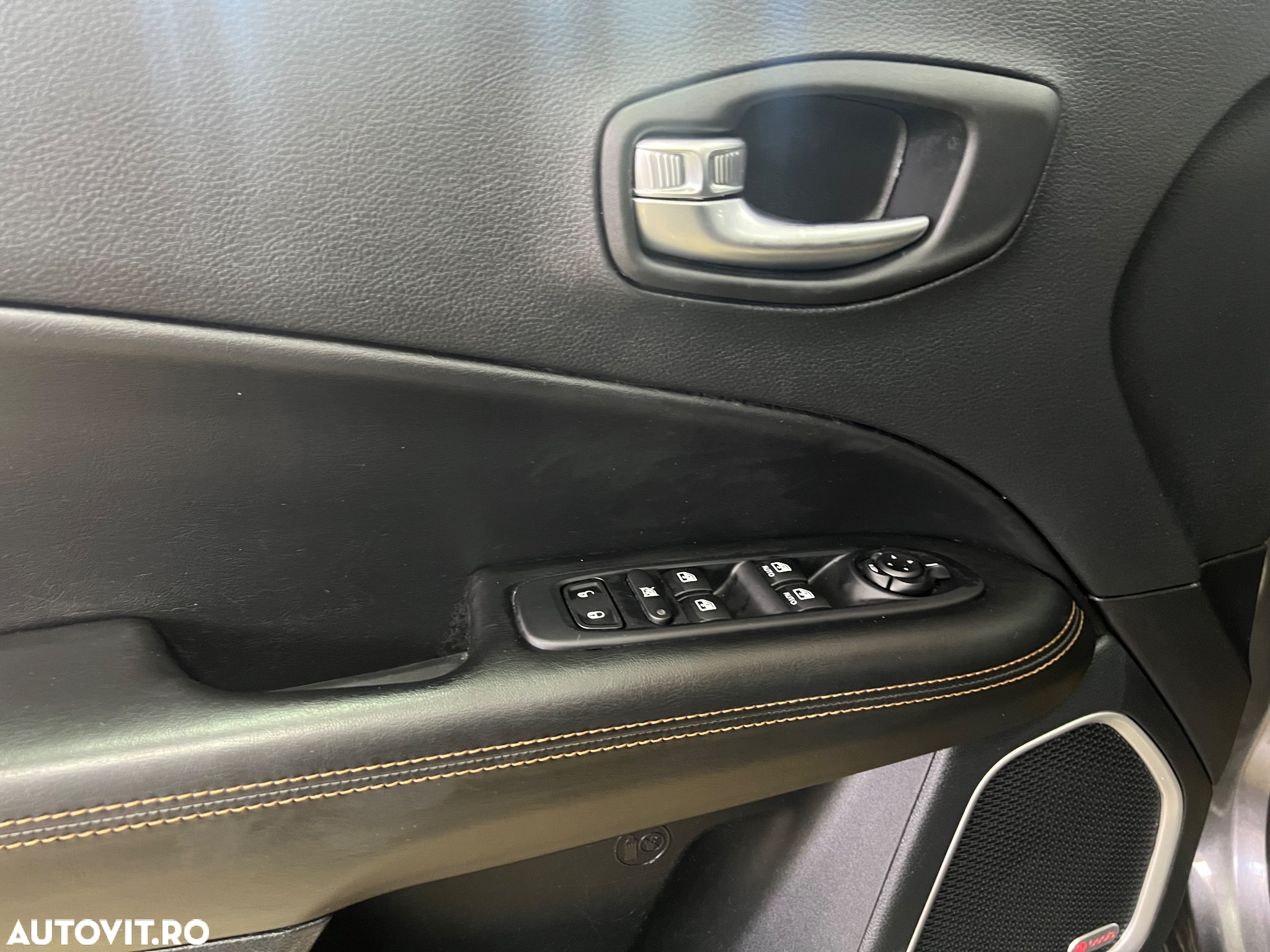 Jeep Compass 2.0 M-Jet 4x4 AT Limited - 22