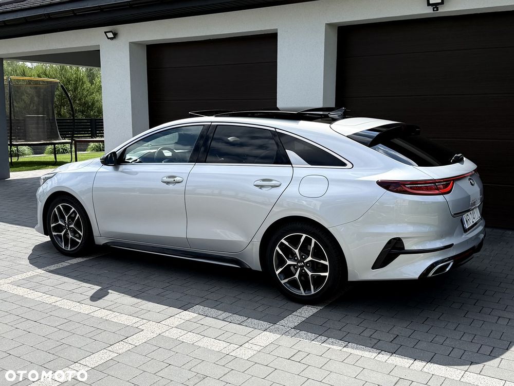 Kia ProCeed 1.5 T-GDI OPF GT LINE - 4