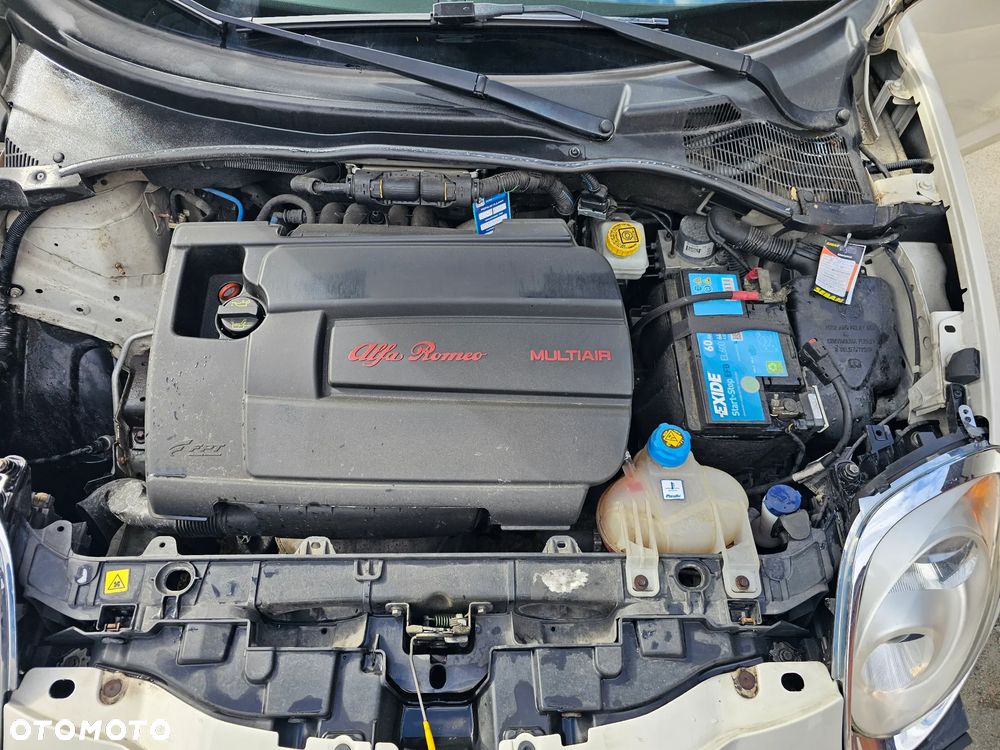 Alfa Romeo Mito 1.4 MultiAir Distinctive - 23
