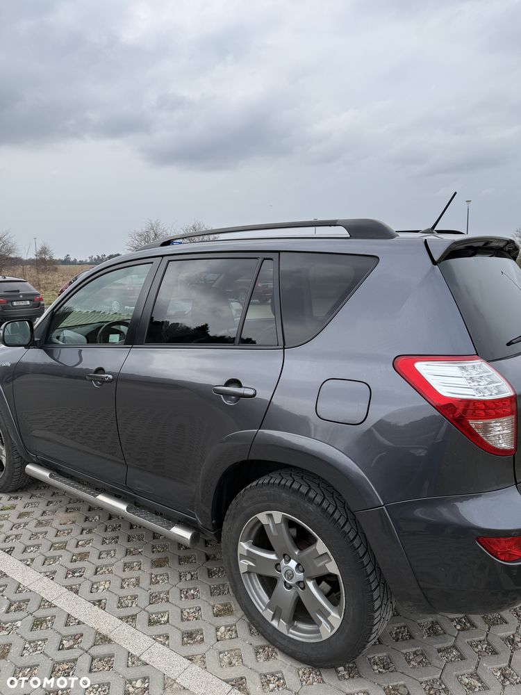 Toyota RAV4 2.2 D-CAT X - 6