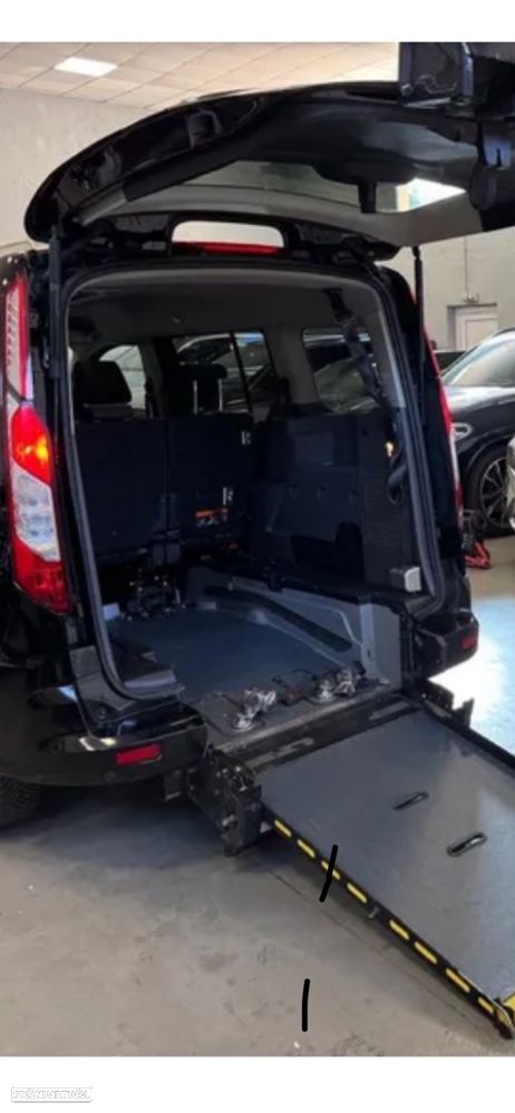 Ford Tourneo - 1