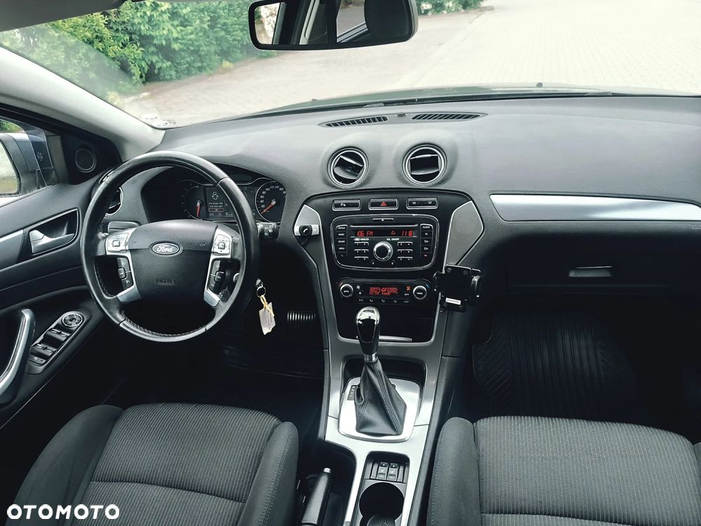 Ford Mondeo 2.0 EcoBoost Titanium - 16