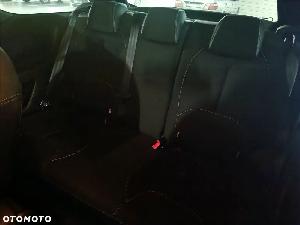 Citroën DS3 1.6 HDi 99g SoChic - 8