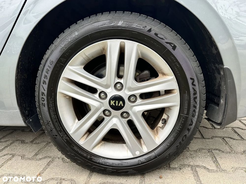 Kia Ceed 1.5 T-GDI M DCT - 11
