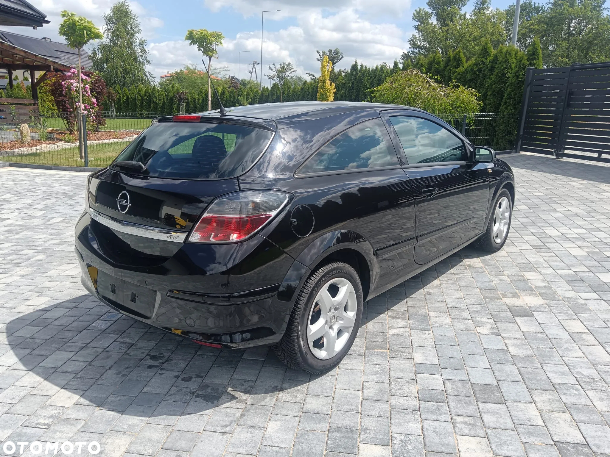 Opel Astra GTC 1.6 - 3