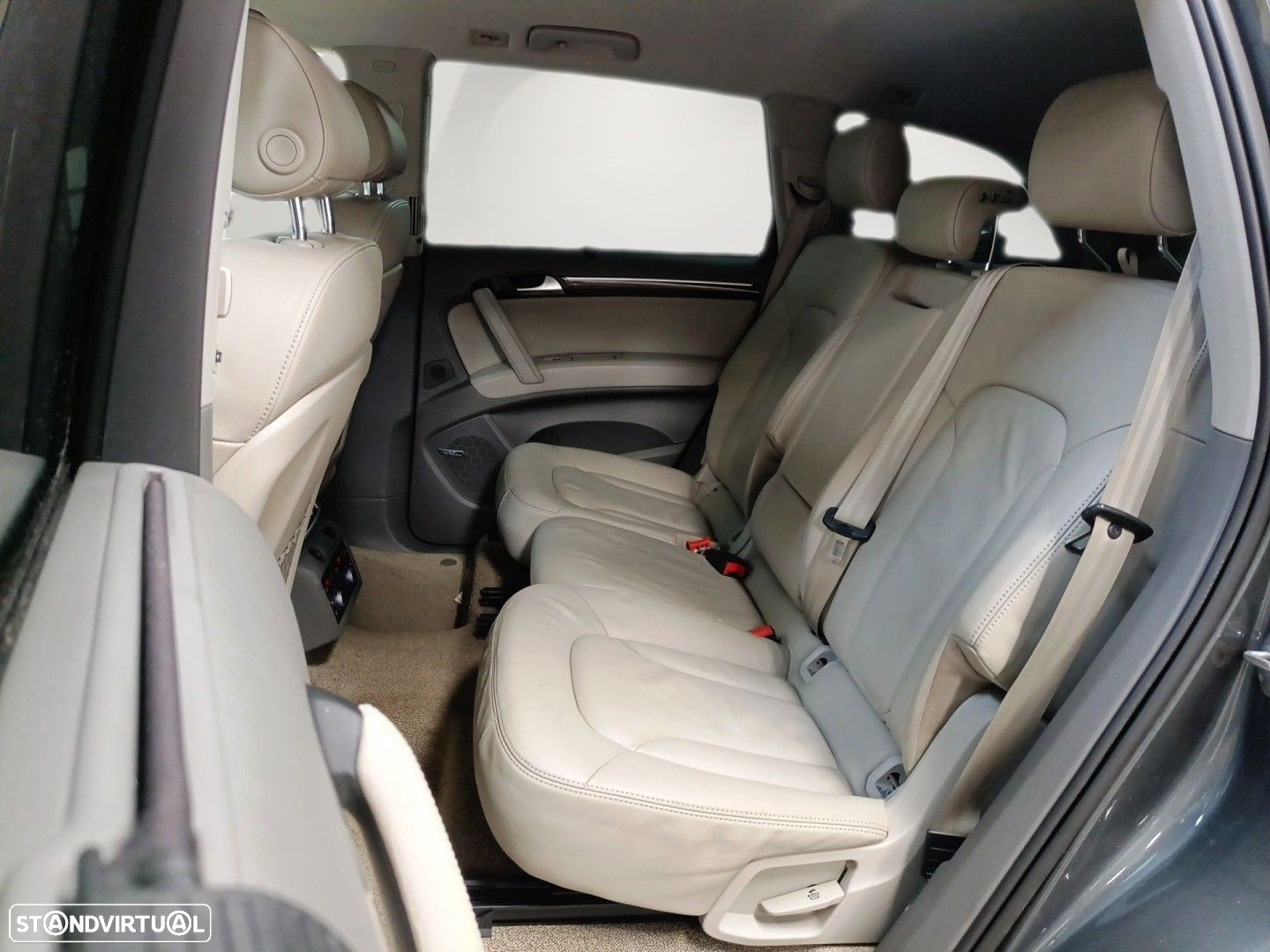 Audi Q7 - 11