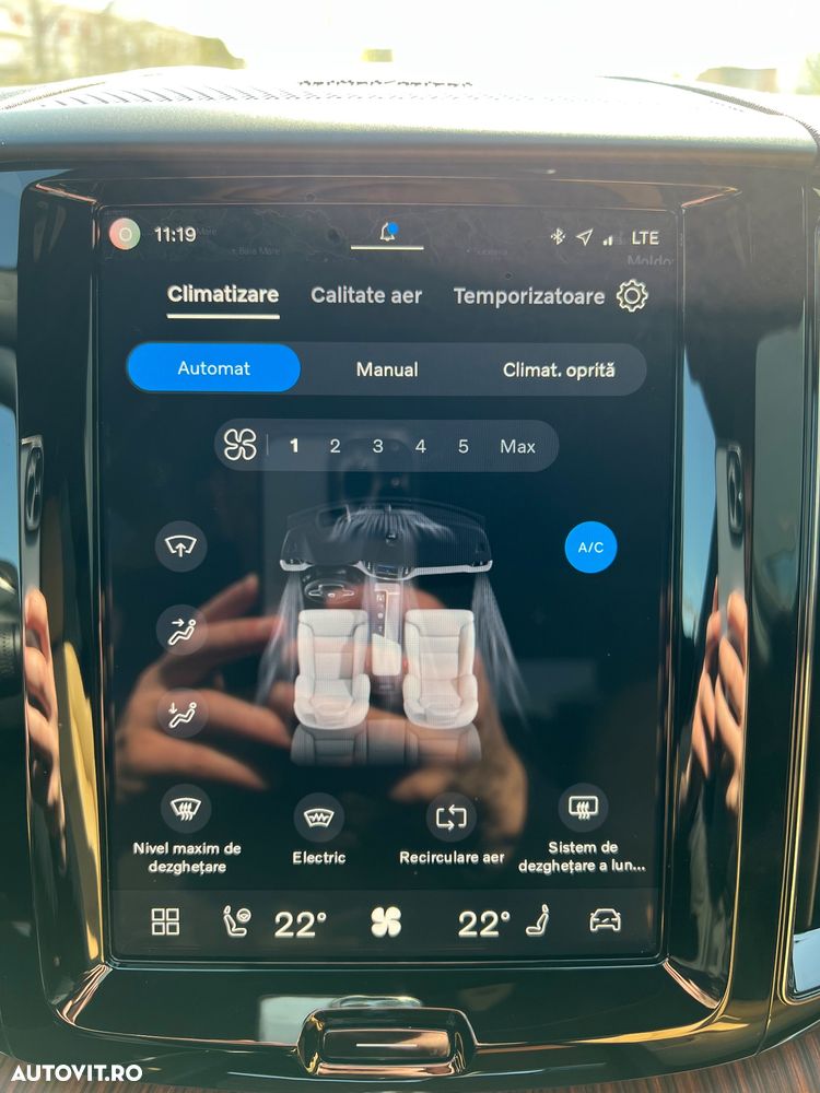 Volvo XC 60 T6 AWD Recharge Plus Dark - 11