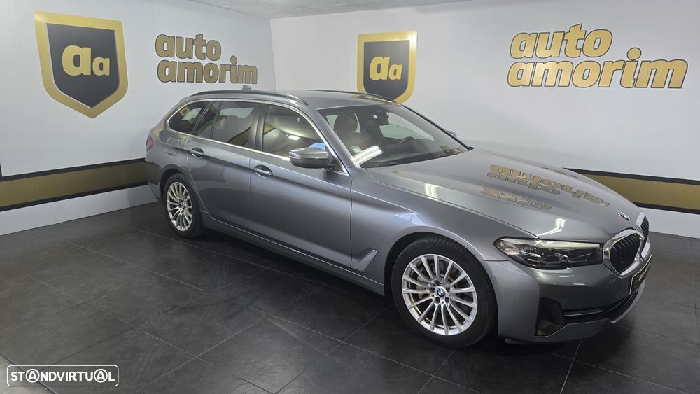 BMW 530 e Line Luxury - 3