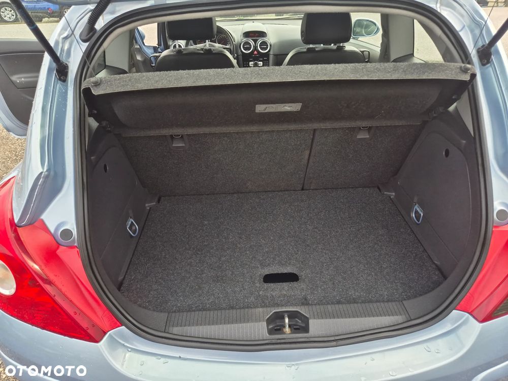 Opel Corsa 1.2 16V Limited Edition - 30