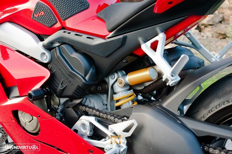 Ducati 1199 Panigale v4 - 9
