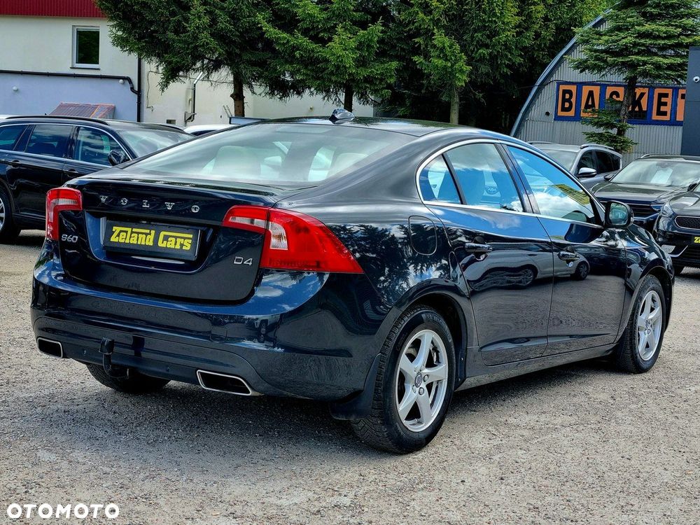 Volvo S60 D4 Momentum - 8