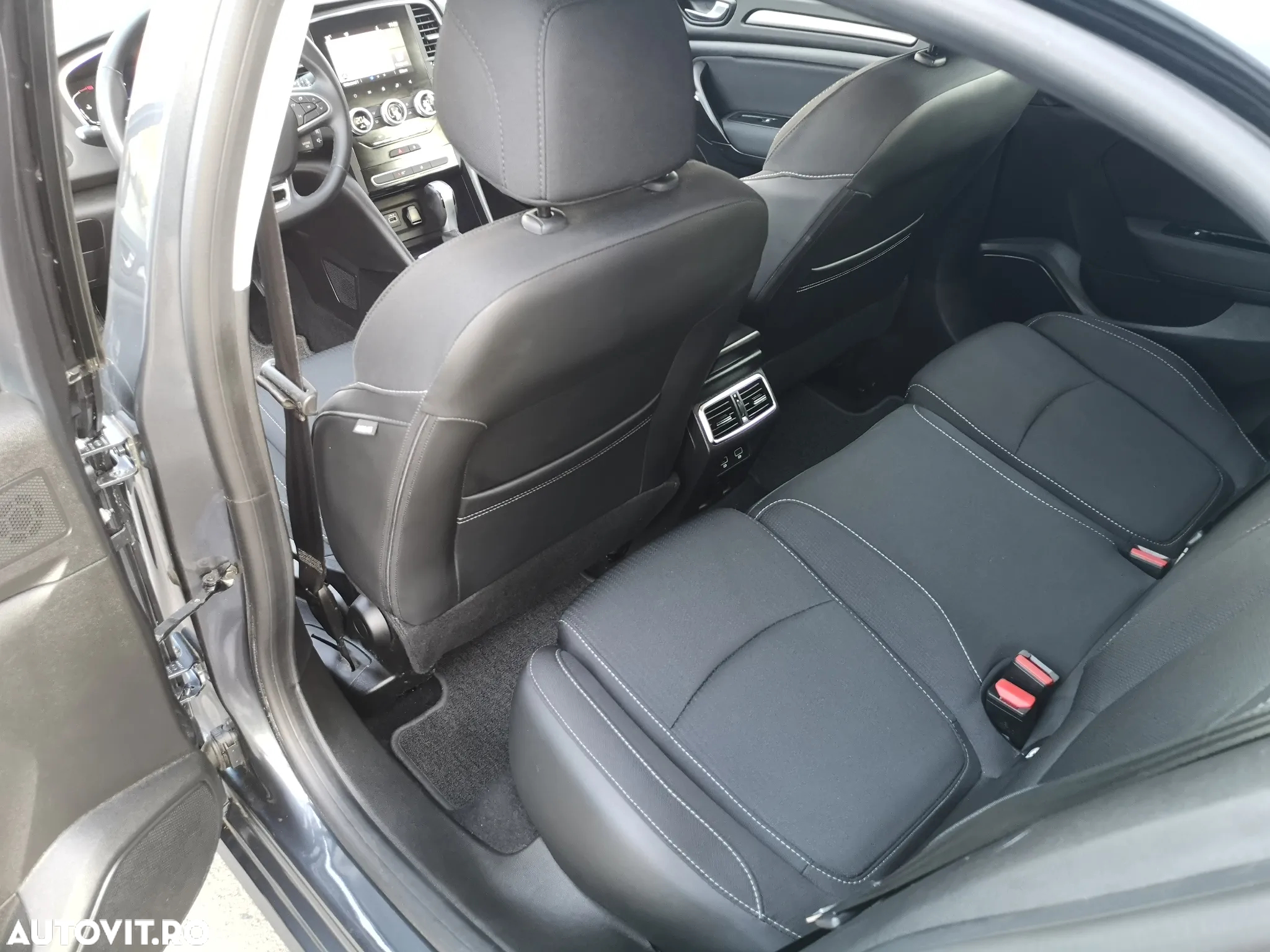Renault Megane BLUE dCi 115 EDC BUSINESS EDITION - 20