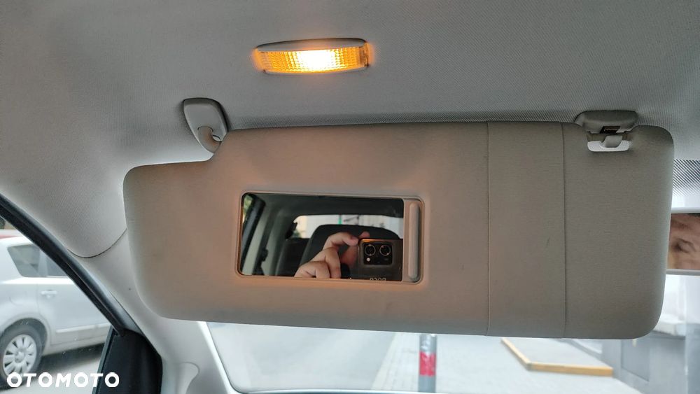 Volkswagen Touran 1.6 Trendline - 32