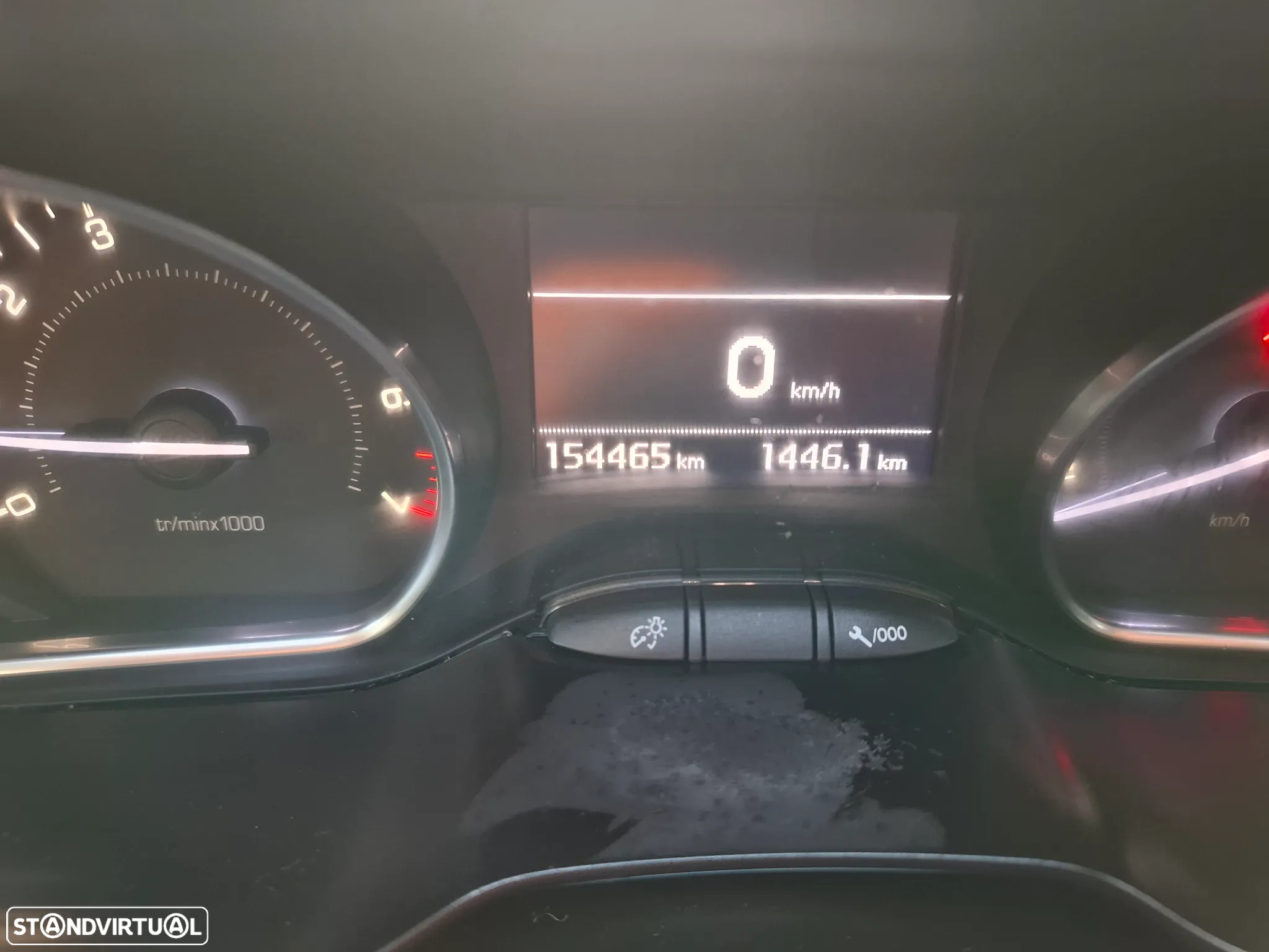 Peugeot 2008 1.2 PureTech Style - 12