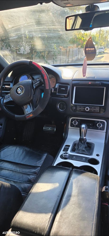 Volkswagen Touareg - 7