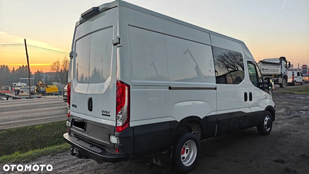 Iveco Daily 35C14  bliźniak brygadówka 7 osób - 4