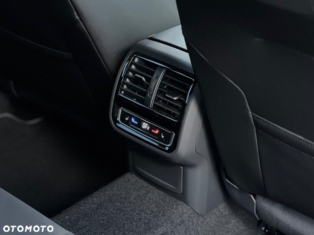 Volkswagen Arteon 2.0 TDI 4Motion R-Line DSG - 19