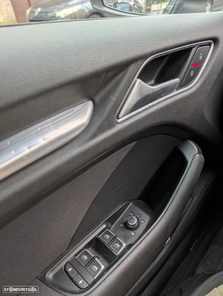 Audi A3 Sportback 1.6 TDI S-line - 24