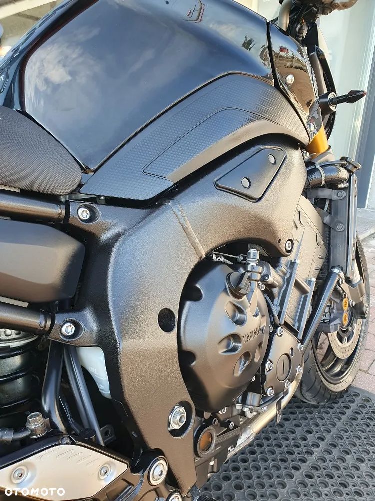 Yamaha FZ8 - 22