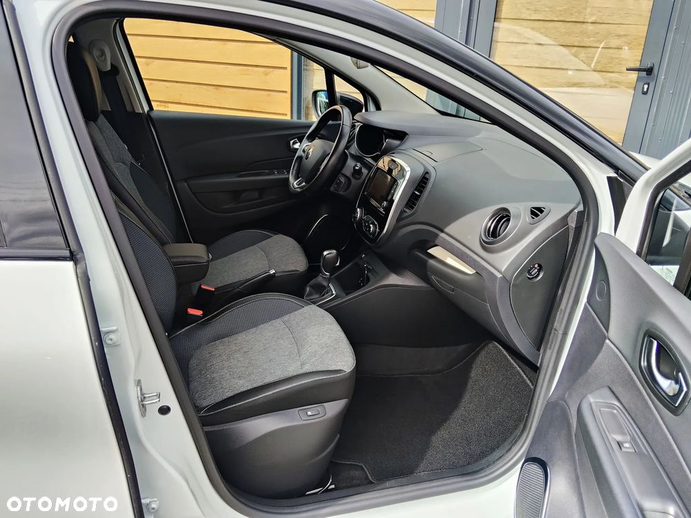 Renault Captur ENERGY TCe 120 EDC Luxe - 24