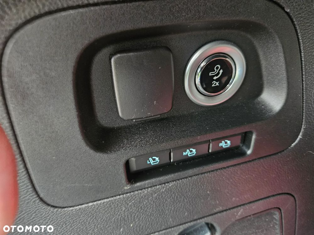 Ford S-Max - 26