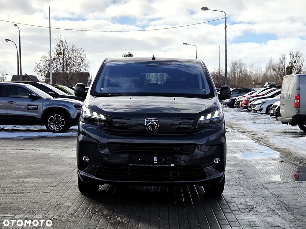 Peugeot Traveller 2.2 BlueHDi Long Business EAT8 - 2