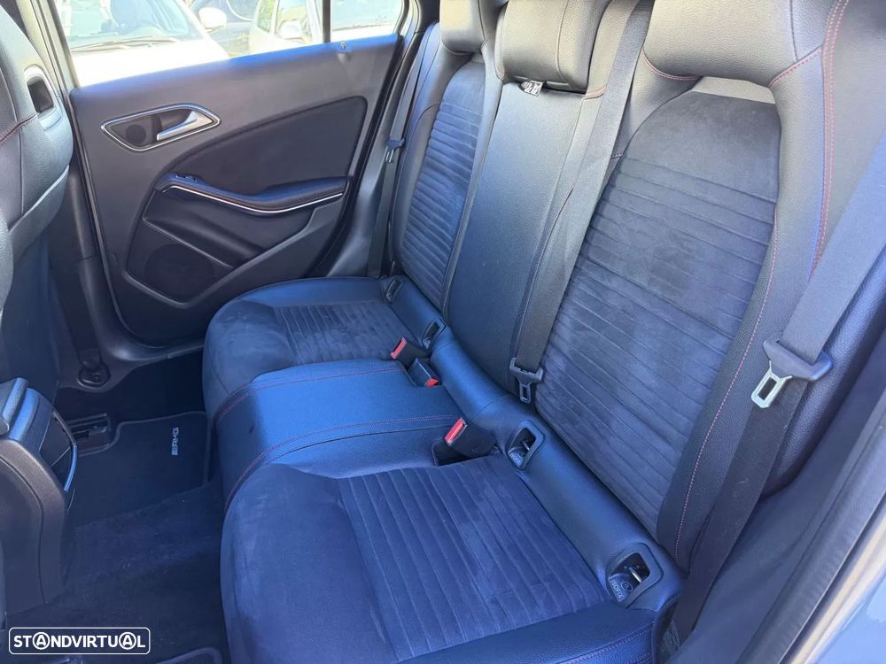 Mercedes-Benz A 180 d AMG Line - 21