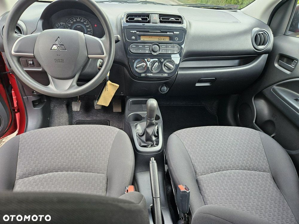 Mitsubishi Space Star - 12