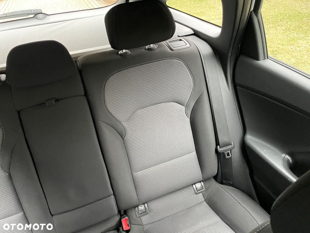 Hyundai i30 1.0 T-GDI Family - 32