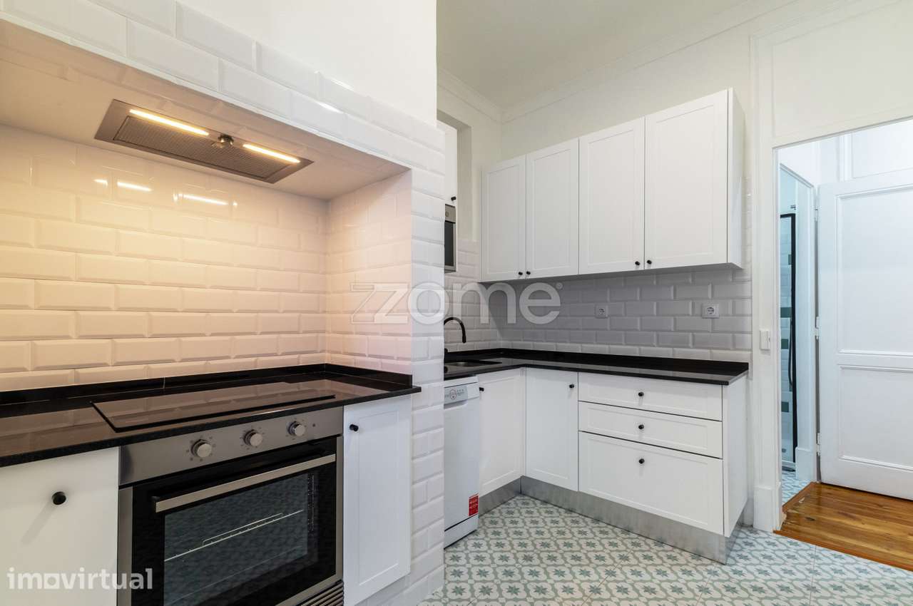 Apartamento T1+1 Renovado em São Bento, Junto ao ISEG, Lisboa - Grande imagem: 4/23