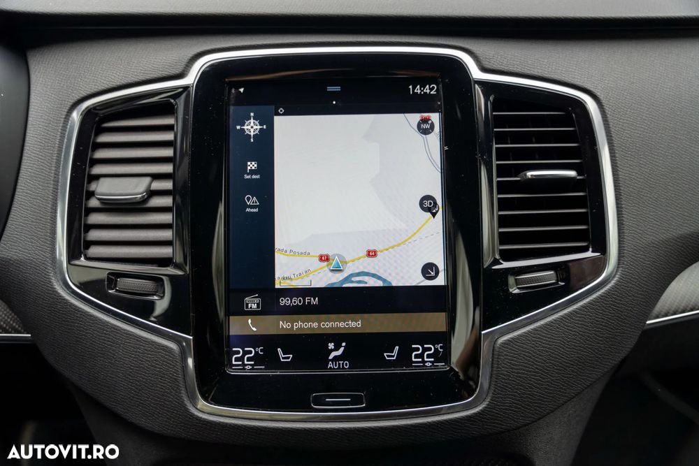 Volvo XC 90 D5 AWD Geartronic RDesign - 36