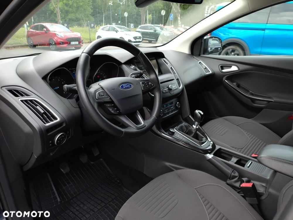 Ford Focus 1.5 EcoBoost Titanium ASS - 12