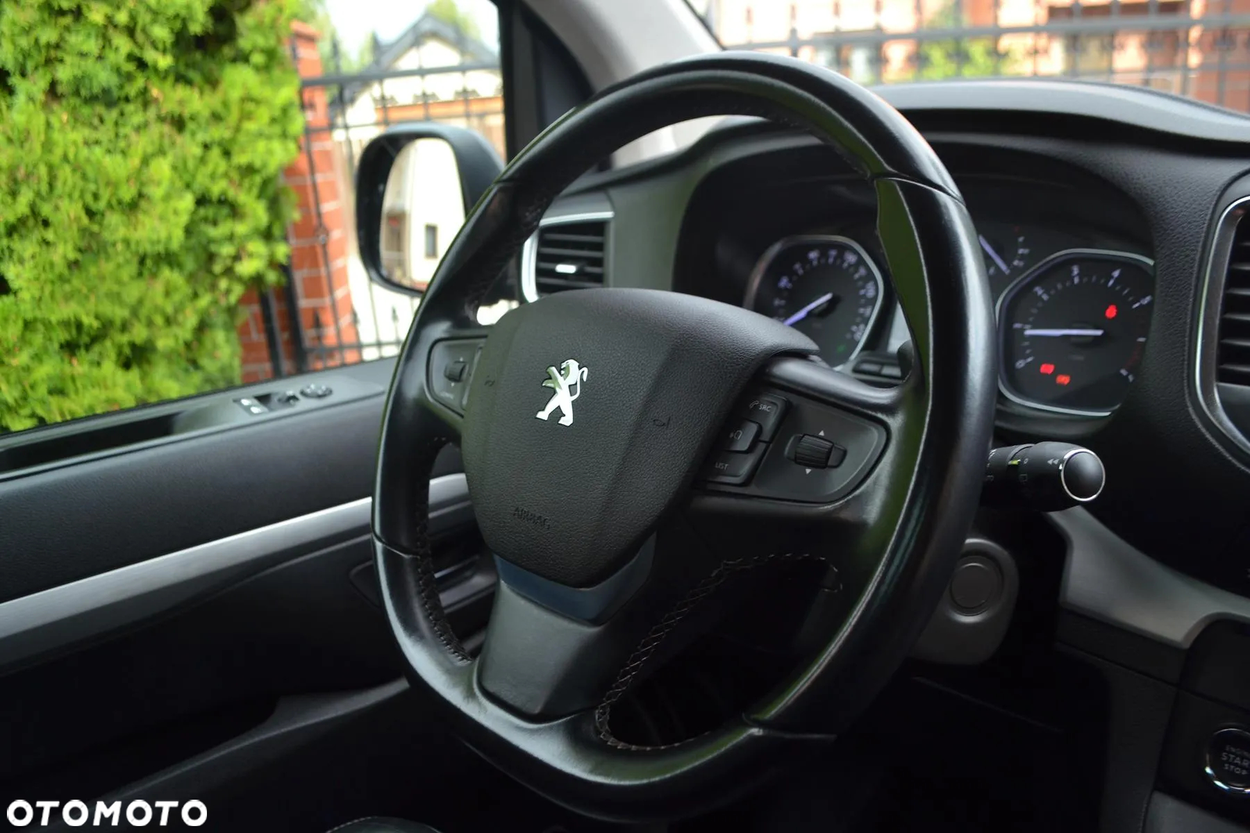 Peugeot Traveller 2.0 BlueHDi Long Business Vip - 28