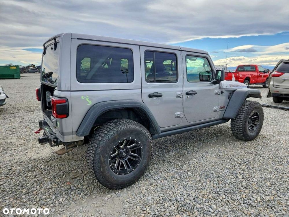 Jeep Wrangler - 5