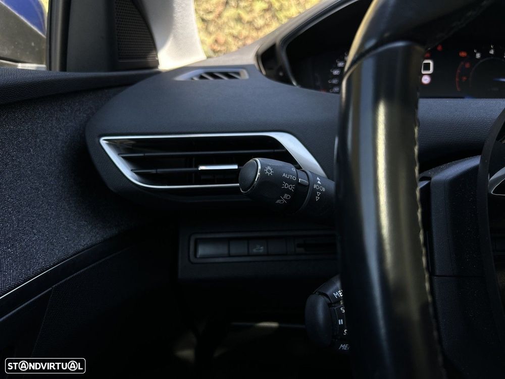 Peugeot 3008 1.2 PureTech Allure EAT8 - 16