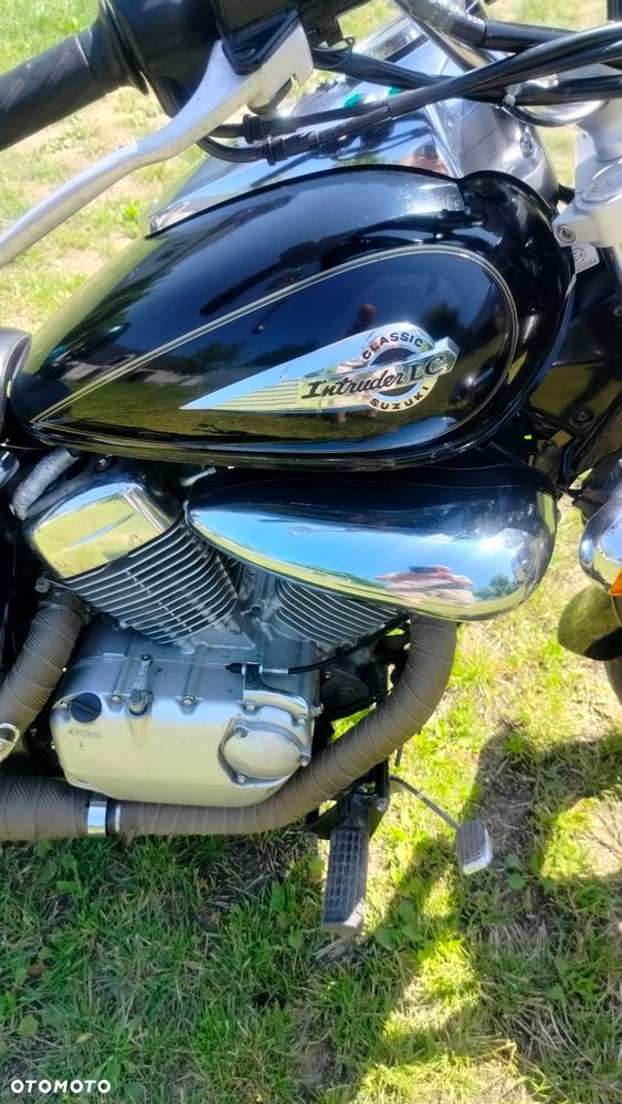 Suzuki Intruder - 9