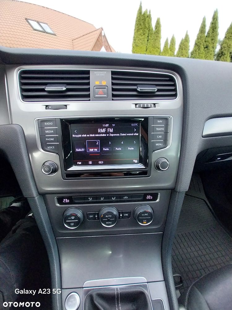 Volkswagen Golf - 21