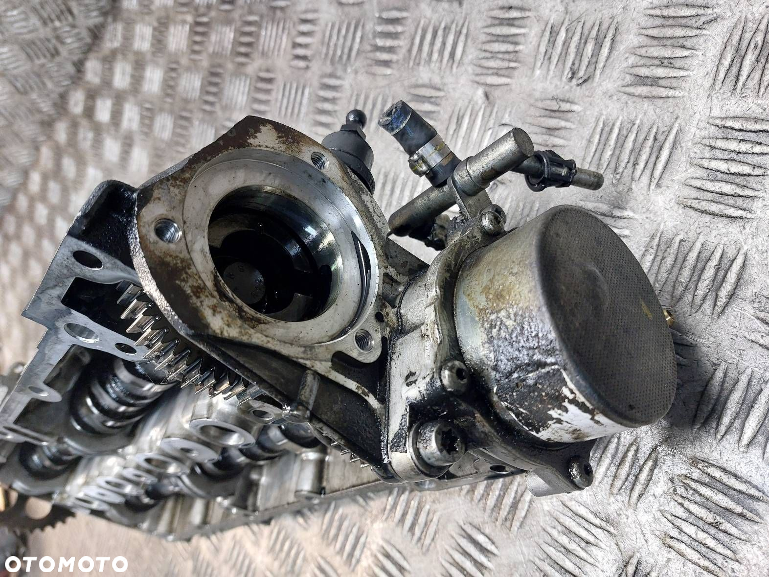 WAŁKI ROZRZĄDU + POKRYWA ZAWORÓW OPEL ASTRA H 1.3 CDTI Z13DTH 55204607 - 9