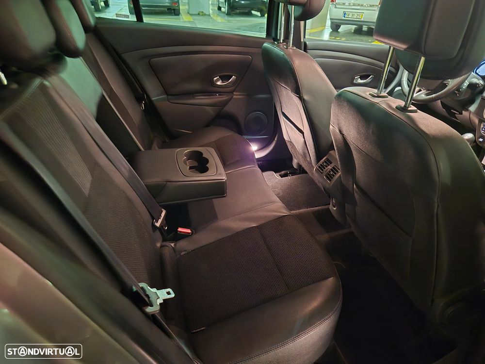 Renault Mégane Sport Tourer 1.5 dCi Dynamique S CO2 Champion - 28